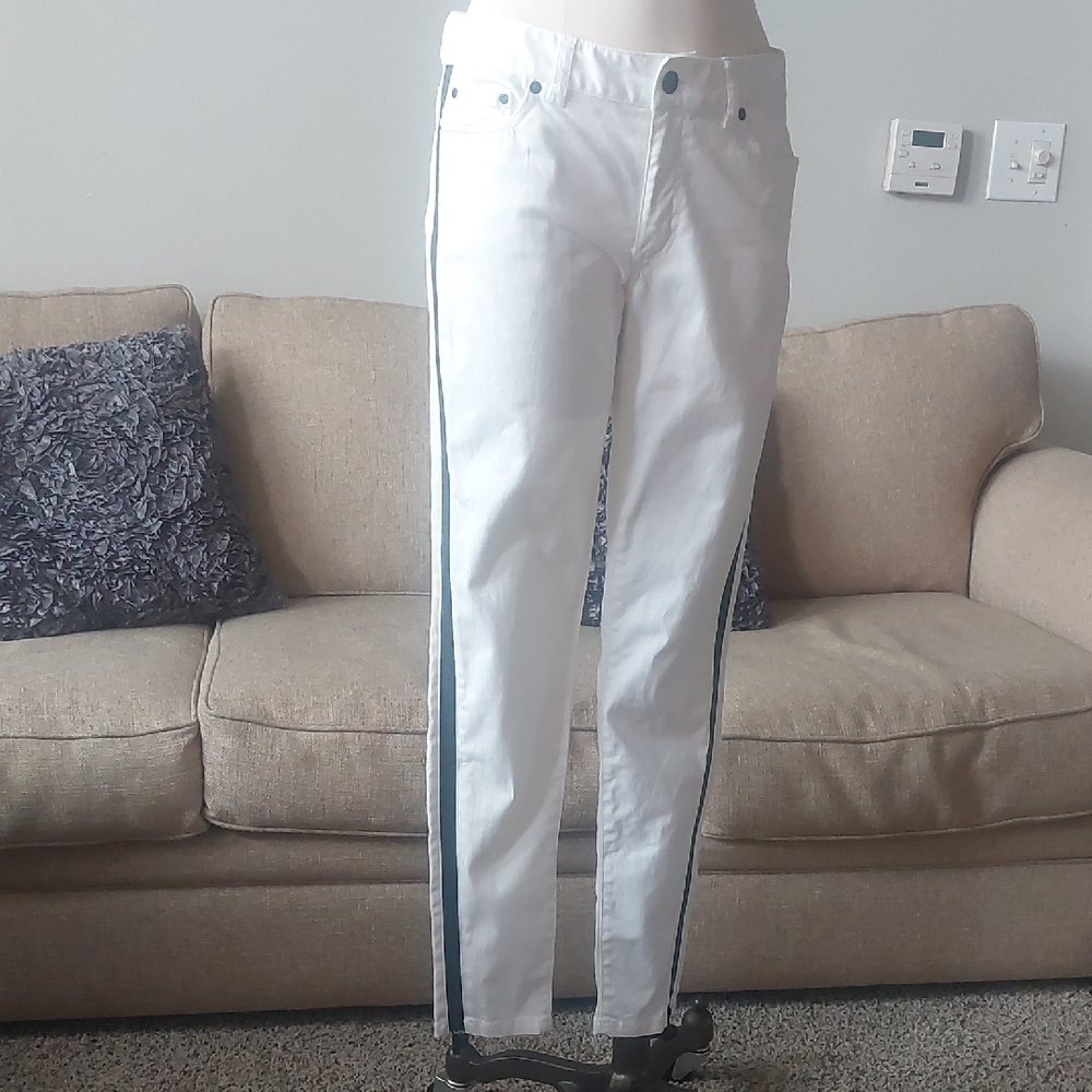 Michael Kors White Jeans with Black Side Zipper Size 6